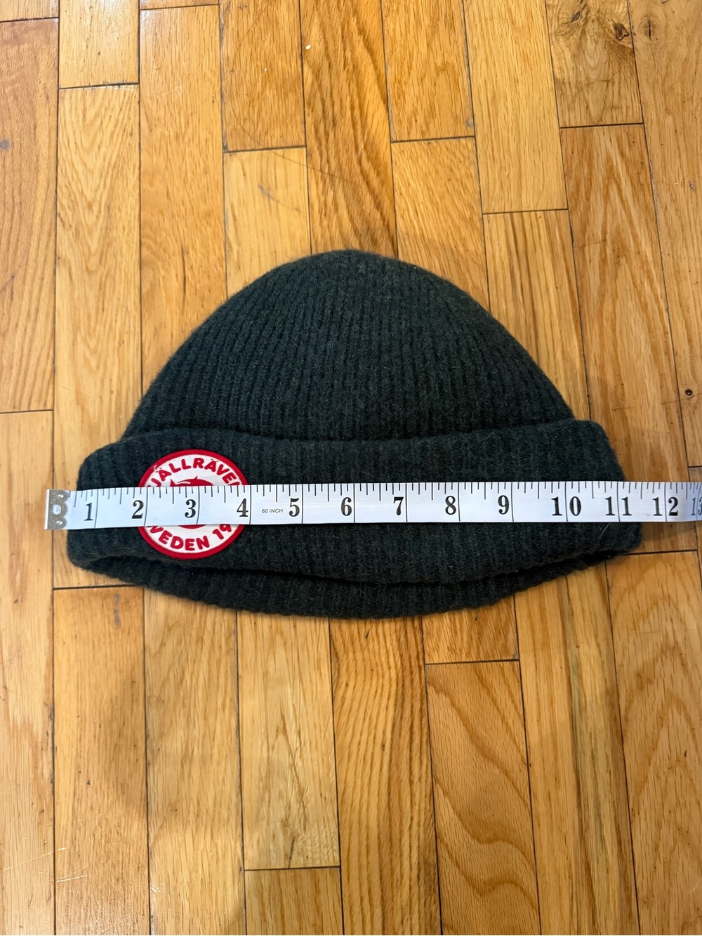 Fjallraven Dark green Wool Beanie with Red Logo Tag - Picture 3 of 5